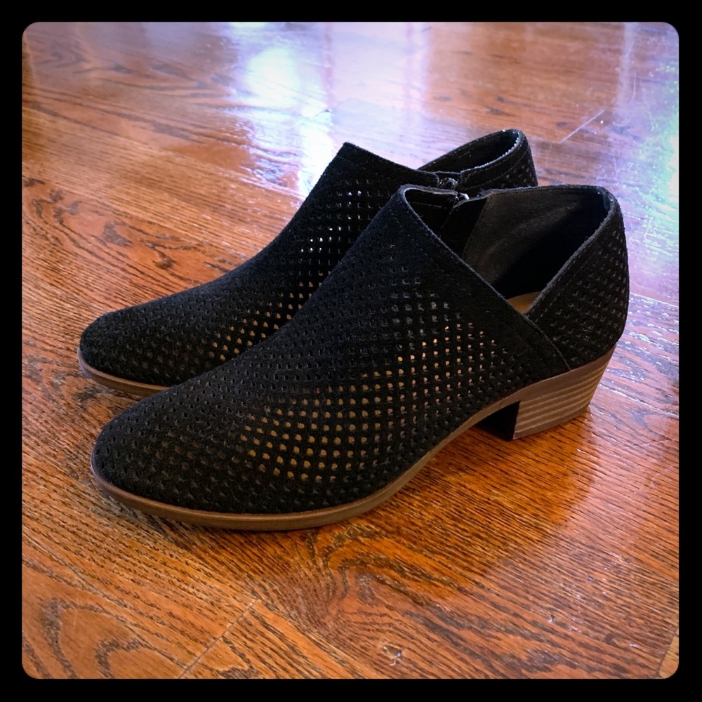 NWOT Lucky Brand Ankle bootie